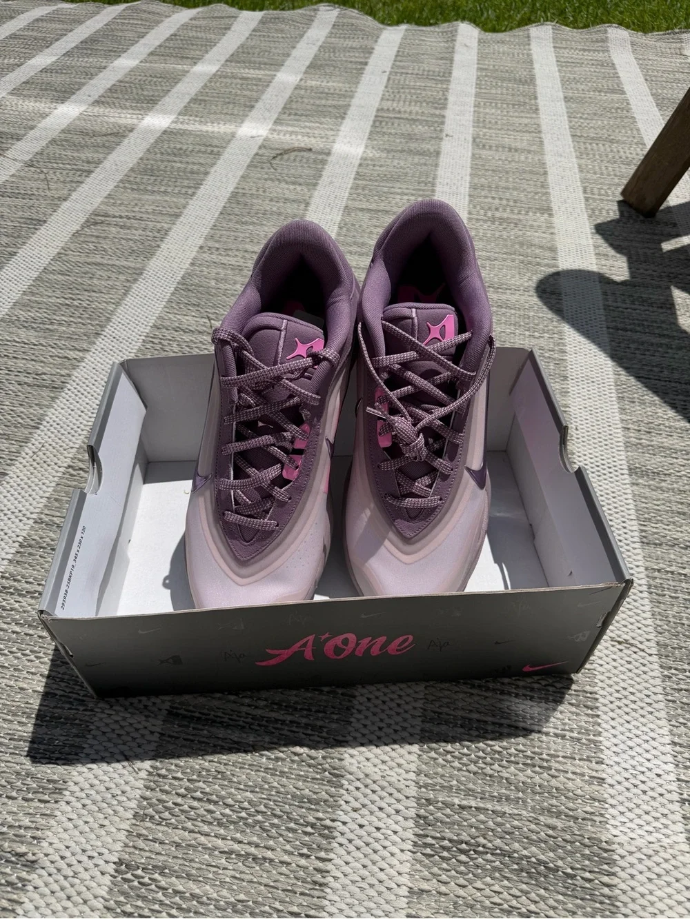 Nike lightweight athletic